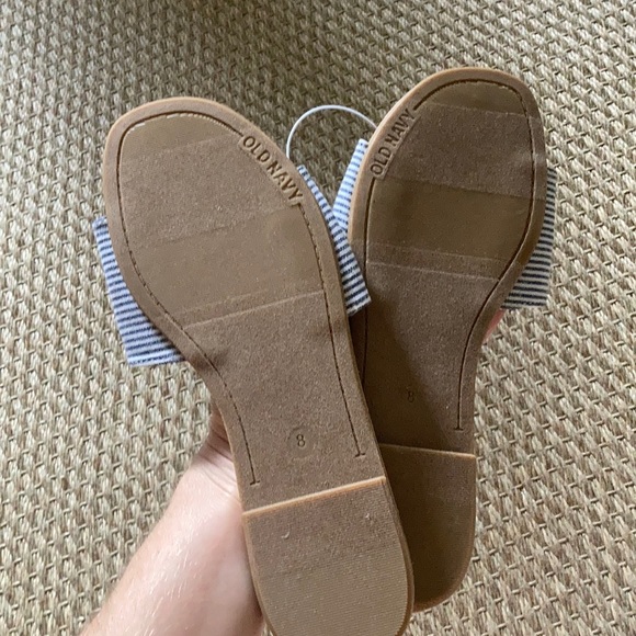 Women’s blue and white striped old navy sandal - Picture 2 of 3